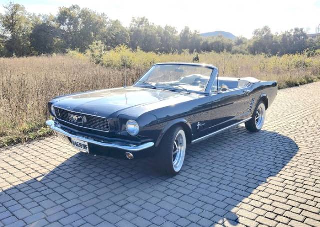 Imagen 1/5 de Ford Mustang 200 (1966)