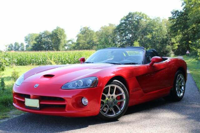 Image 1/7 of Dodge Viper SRT10 (2004)