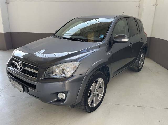 Imagen 1/12 de Toyota RAV4 2.2D (2009)