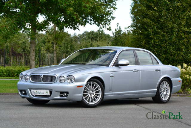 Bild 1/46 von Jaguar XJ 8 3.5 (2007)