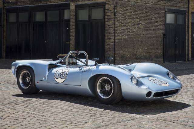 Image 1/12 of Lola T70 (1966)