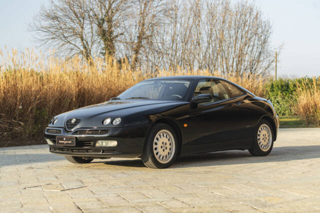 Imagen 1/34 de Alfa Romeo GTV 2.0 V6 Turbo (1996)