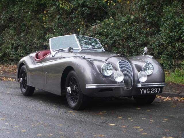 Image 1/19 of Jaguar XK 120 OTS (1952)