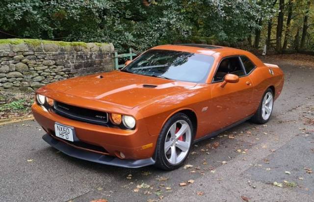 Image 1/2 of Dodge Challenger SRT 392 (2011)