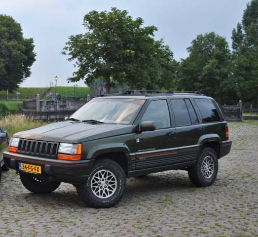 Bild 1/9 von Jeep Grand Cherokee 5.2 Limited (1995)
