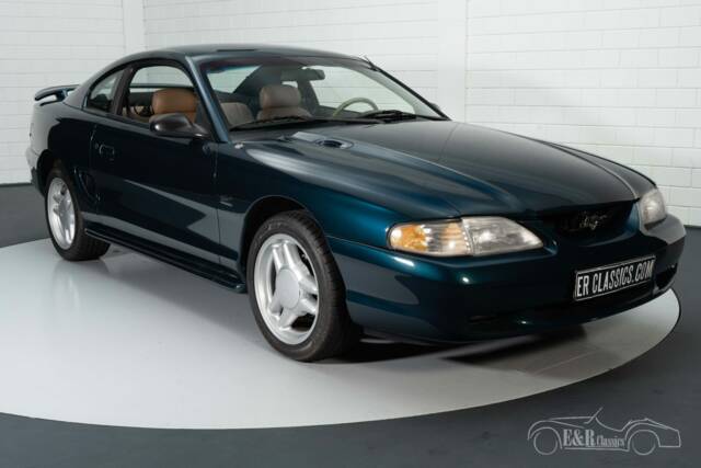 Image 1/7 of Ford Mustang GT (1994)
