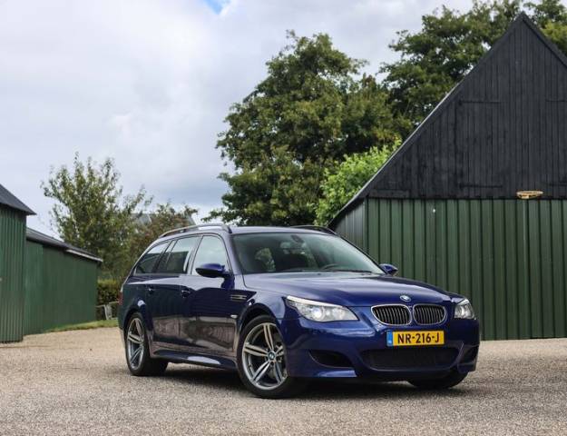Image 1/9 of BMW M5 Touring (2008)