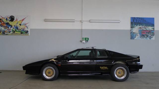 Image 1/43 de Lotus Esprit Turbo (1986)