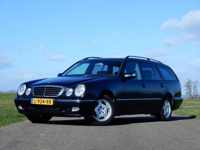Afbeelding 1/9 van Mercedes-Benz E 240 T (2001)
