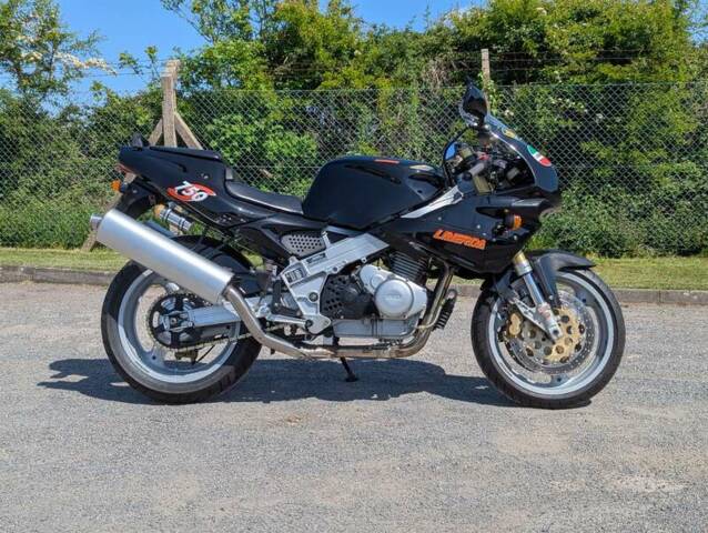 Image 1/50 of Laverda DUMMY (2000)