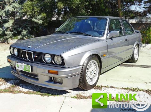 Image 1/10 de BMW 320i (1991)