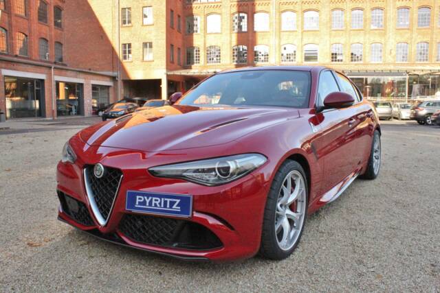 Immagine 1/19 di Alfa Romeo Giulia Quadrifoglio (2016)