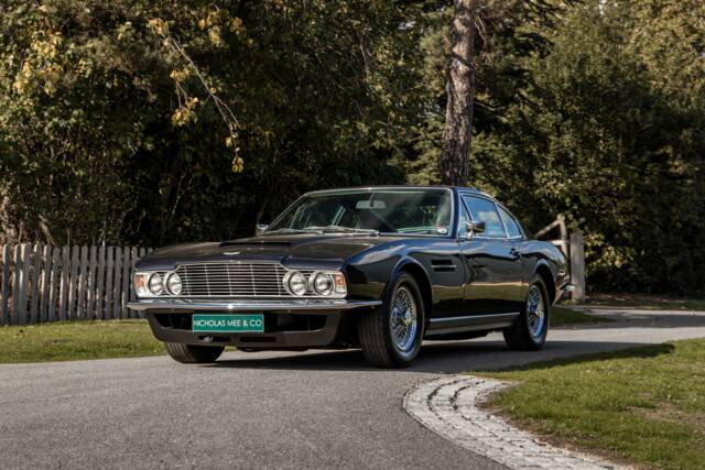 Image 1/51 de Aston Martin DBS (1971)