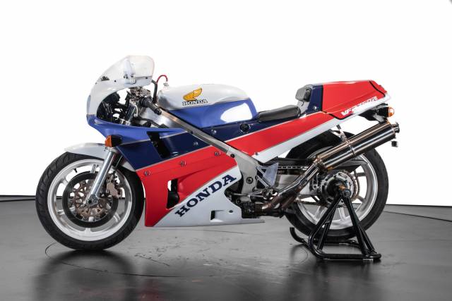 Image 1/27 of Honda DUMMY (1989)