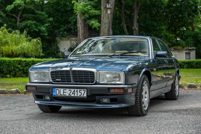 Bild 1/55 von Jaguar XJ 40 (XJ-R) (1990)