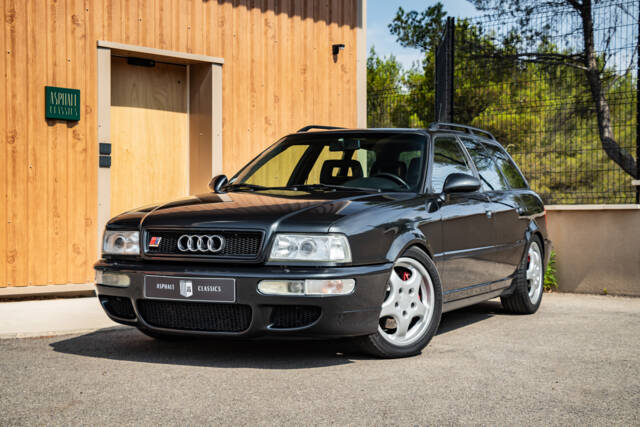 Image 1/50 of Audi RS2 Avant (1994)