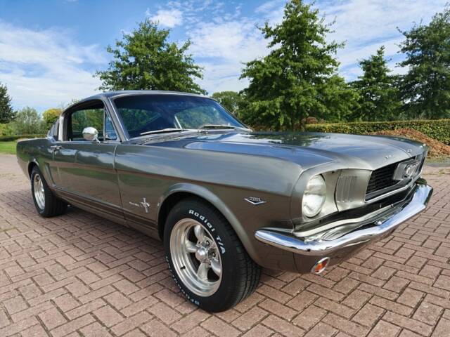 Image 1/8 of Ford Mustang 289 (1966)