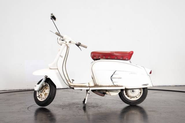 Image 1/19 of Innocenti DUMMY (1967)