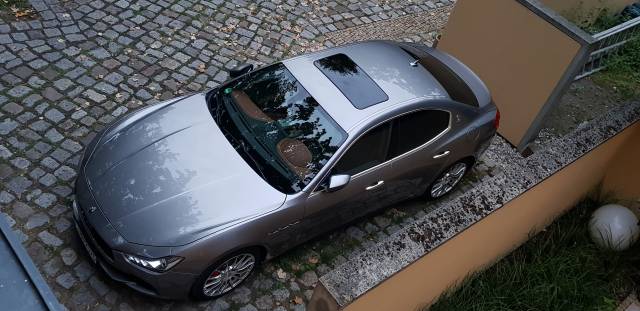 Image 1/10 of Maserati Ghibli Diesel (2017)