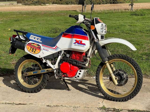 Imagen 1/5 de Honda DUMMY (1985)