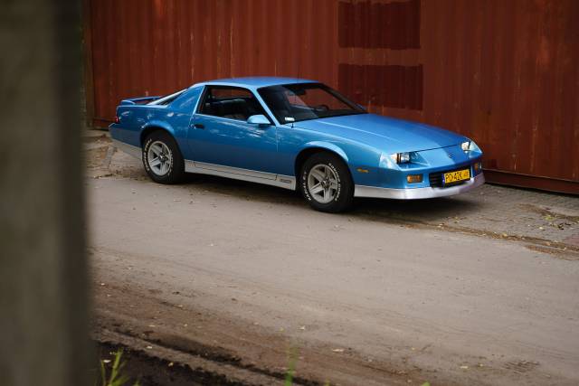 Image 1/38 of Chevrolet Camaro RS Coupé (1988)