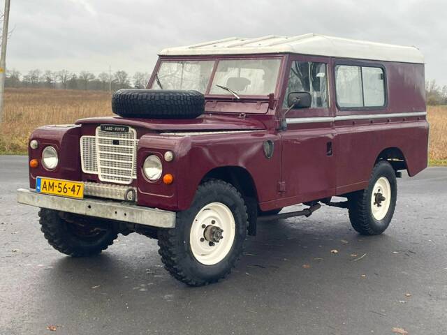 Image 1/8 of Land Rover 109 (1972)