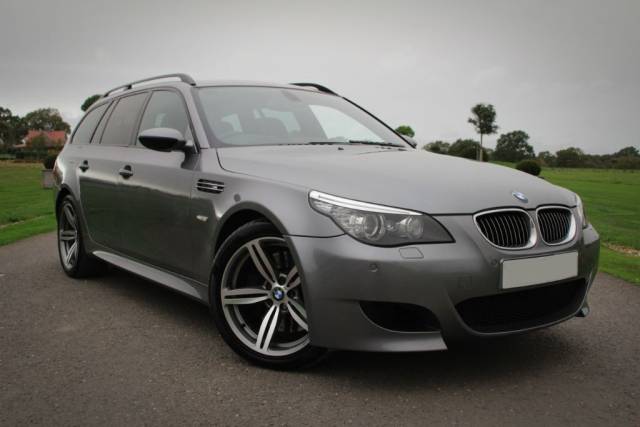 Image 1/5 of BMW M5 Touring (2008)