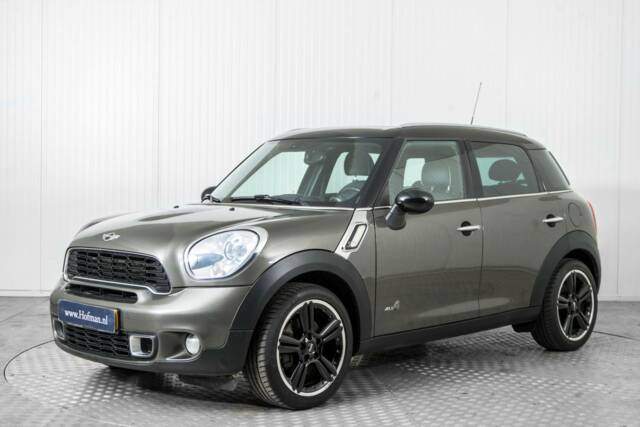 Immagine 1/50 di Mini Cooper S Countryman ALL4 (2010)