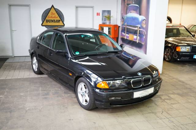 Afbeelding 1/30 van BMW 320i (1998)