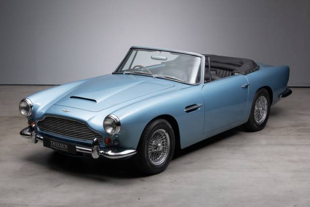 Image 1/49 of Aston Martin DB 4 Convertible Vantage (1963)