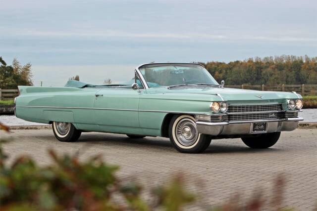 Image 1/29 of Cadillac 62 Convertible (1963)
