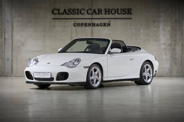 Image 1/98 of Porsche 911 Carrera 4S (2004)