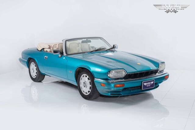 Image 1/24 of Jaguar XJS 4.0 Celebration (1996)