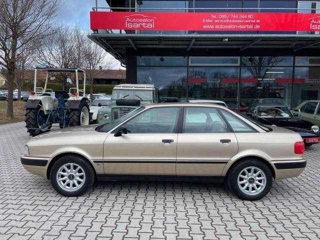 Bild 1/20 von Audi 80 - 2.0 E (1994)
