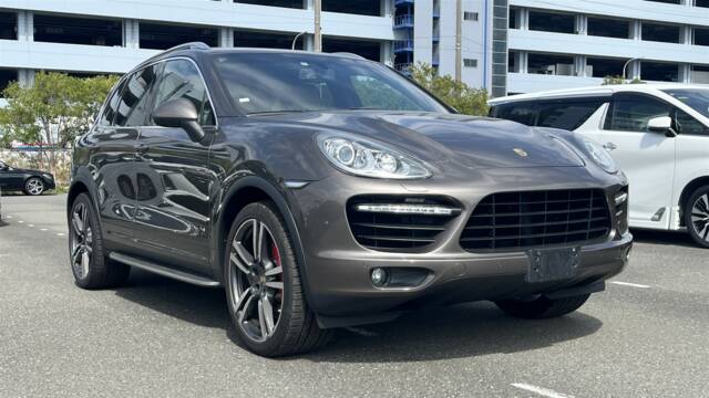 Image 1/51 de Porsche Cayenne Turbo (2011)