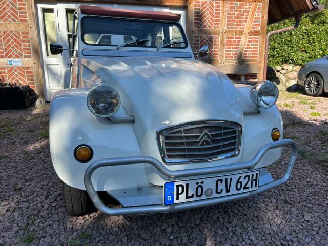 Bild 1/9 von Citroën 2 CV 6 (1990)