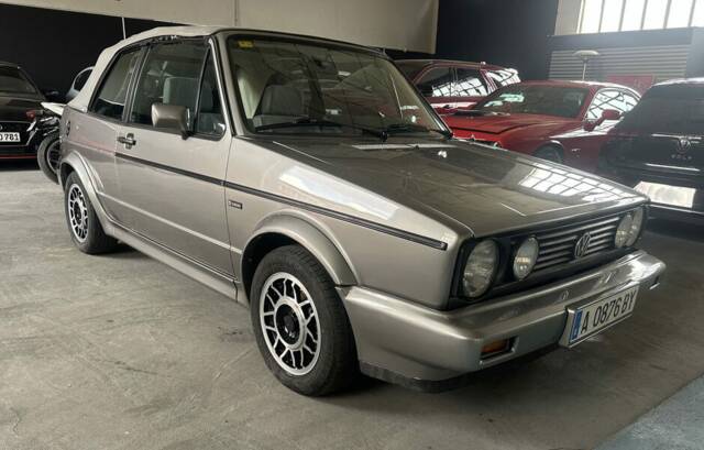 Bild 1/8 von Volkswagen Golf I Cabrio 1.8 (1991)