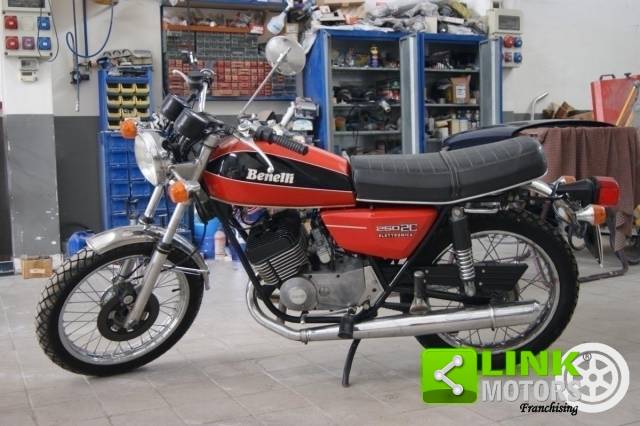 Imagen 1/10 de Benelli 250 2C (1975)