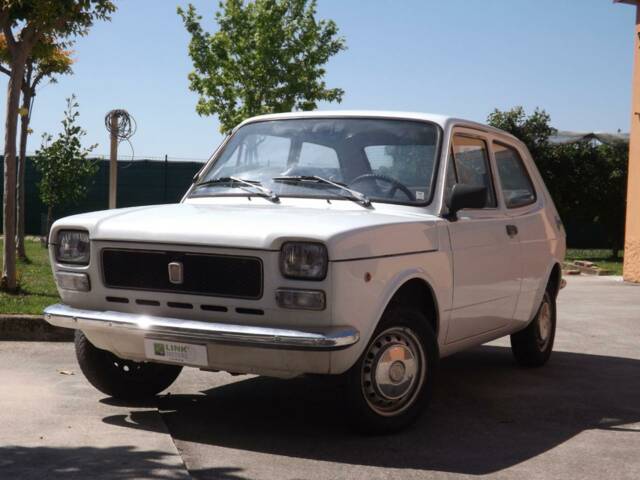 Image 1/50 of FIAT 127 (1972)