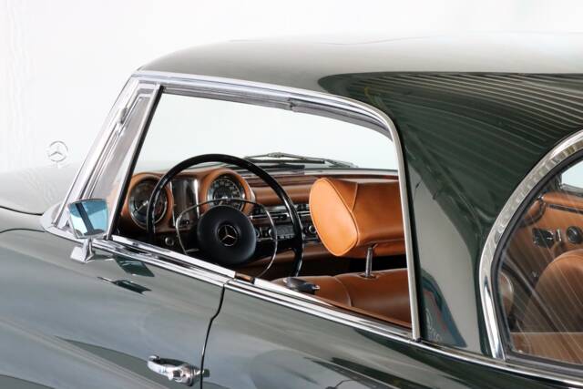 Bild 1/99 von Mercedes-Benz 280 SE 3,5 (1971)