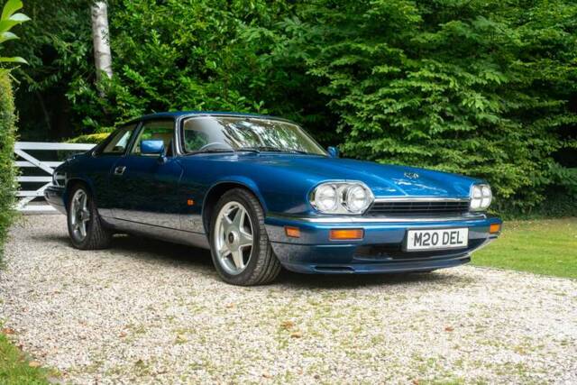 Image 1/50 of Jaguar XJS 4.0 Celebration (1994)