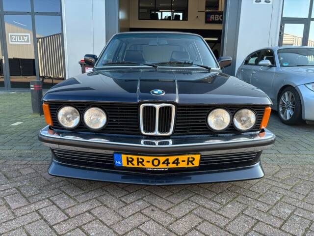 Immagine 1/28 di BMW 323i (1982)