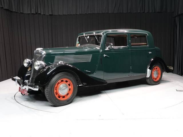 Bild 1/2 von Berliet Dauphine 11CV (1938)