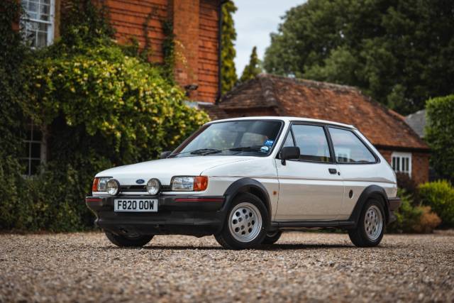 Bild 1/10 von Ford Fiesta XR2 (1988)
