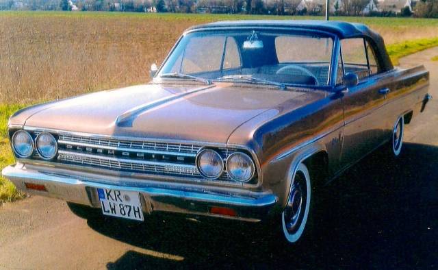OLDSMOBILE CUTLASS F-85 DE LUXE CABRIO / CONVERTIBLE, 8-Zylinder V-Motor mit 3532 ccm, 145 PS, Vmax 160 Km/h, Erstzulassung 06 / 1963, Tachostand ca. 79.500, TÜV bis 03 / 2017