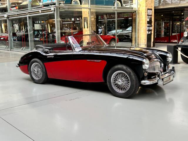 Image 1/43 of Austin-Healey 3000 Mk II (BJ7) (1963)