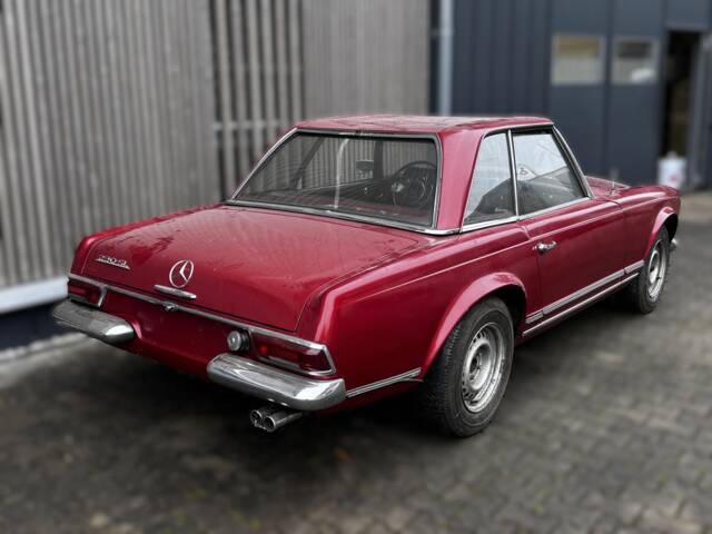 Image 1/8 of Mercedes-Benz 230 SL (1965)