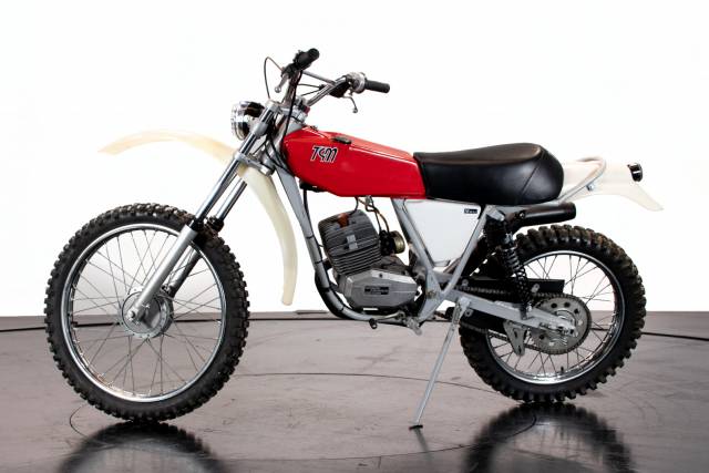 Bild 1/22 von TGM DUMMY (1979)