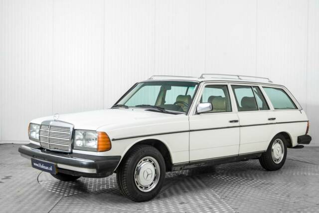 Bild 1/50 von Mercedes-Benz 300 D (1983)