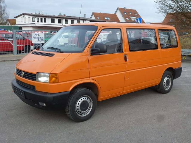Bild 1/14 von Volkswagen T4 Kastenwagen 2.5 (1999)